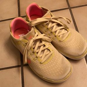 Nike free running shoes